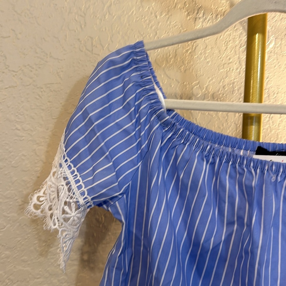 NWT ambiance off shoulder blouse 1 - Picture 3 of 5